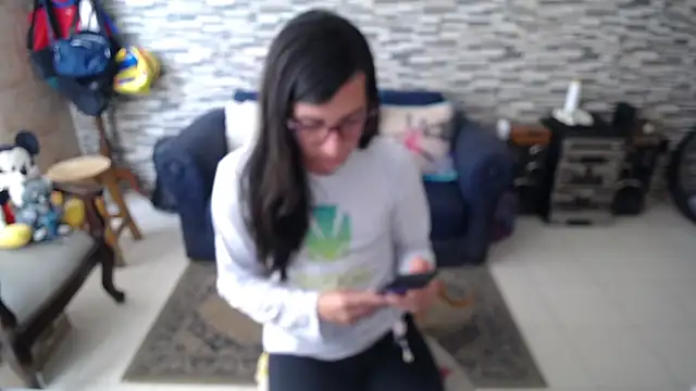 VioletaGomezCo online show from April 7, 5:03 pm