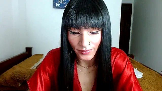 carolinemiller7 online show from December 4, 5:43 am
