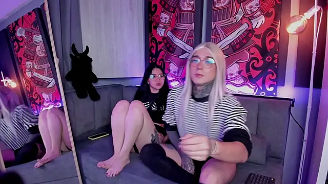 JadeyKhada online show from February 11, 12:40 am