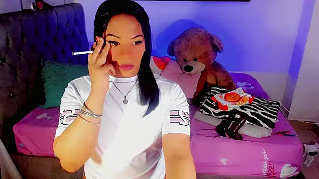 Zakura hot1 online show from December 17, 9:37 am