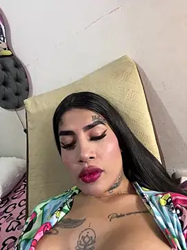 saragill323 online show from February 26, 4:35 pm