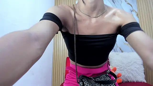 Luluu 08 online show from April 20, 12:40 pm