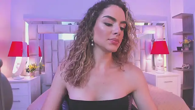 mariiahneedles online show from February 6, 5:13 am