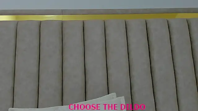 FreyaMoller online show from November 3, 7:13 pm