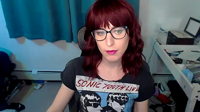 Snapshot of RyffBurnz chatting on January 27, 12:33 am RyffBurnz online show from January 27, 12:33 am