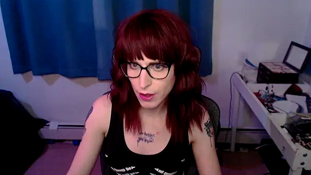 Snapshot of RyffBurnz chatting on February 21, 3:34 am RyffBurnz online show from February 21, 3:34 am