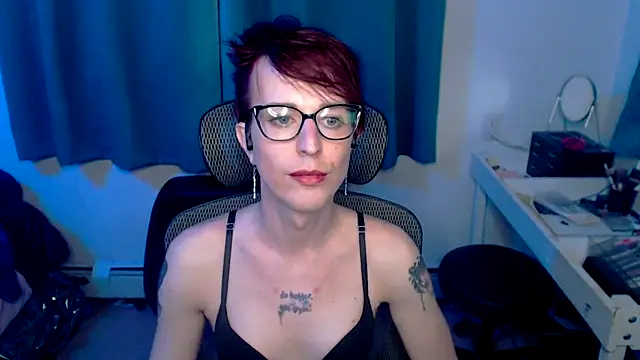 Snapshot of RyffBurnz chatting on March 18, 2:45 am RyffBurnz online show from March 18, 2:45 am