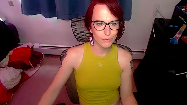Snapshot of RyffBurnz chatting on September 29, 3:33 pm RyffBurnz online show from September 29, 3:33 pm