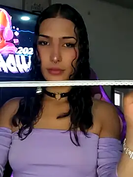 Lanna hott  online show from September 18, 7:30 pm