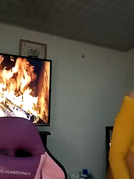 Lanna hott  online show from October 14, 7:25 pm