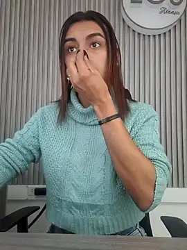 Maiskeen Zamara online show from December 9, 8:54 pm