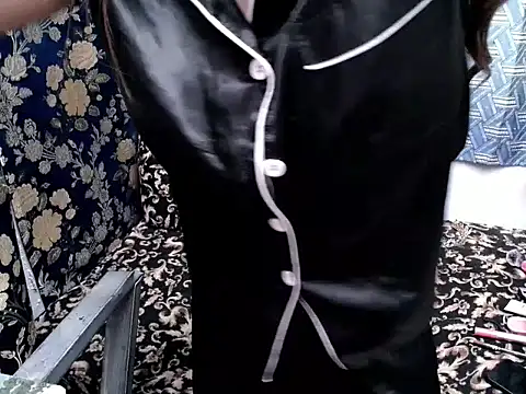 urprincessnicolexxx online show from May 3, 1:22 am