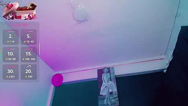 Kendall hornyy online show from April 21, 1:42 am