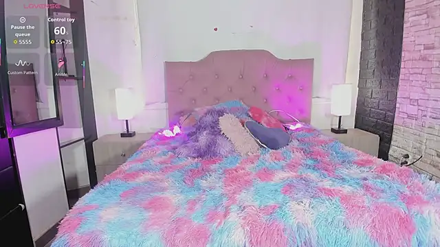 kitty queen10 online show from April 18, 8:09 pm