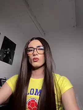 JESSI NAOMI online show from April 8, 1:07 am