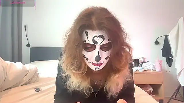 Alice Pinkhead online show from October 31, 8:13 am