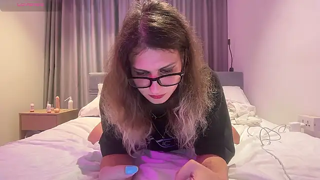 Alice Pinkhead online show from February 26, 7:02 am