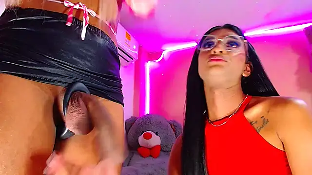 vanessa nauthygirls online show from February 19, 7:27 pm