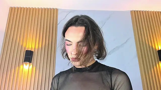 Snapshot of miss_Ari chatting on December 3, 7:17 pm miss Ari online show from December 3, 7:17 pm