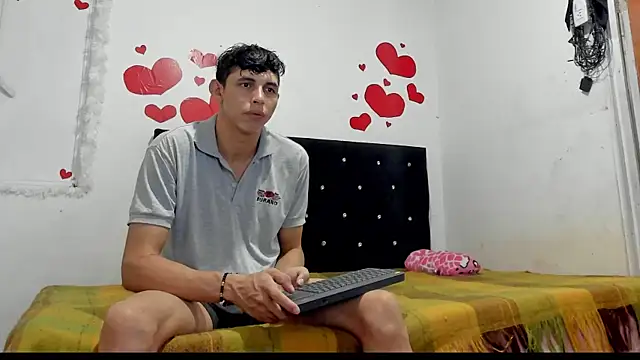 chloe evanx  online show from March 11, 7:14 pm