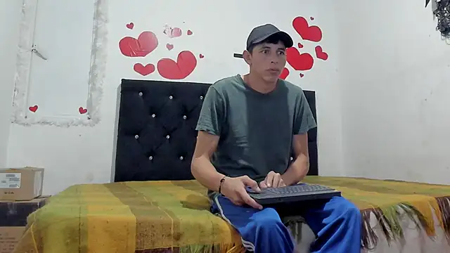 chloe evanx  online show from March 17, 7:11 pm