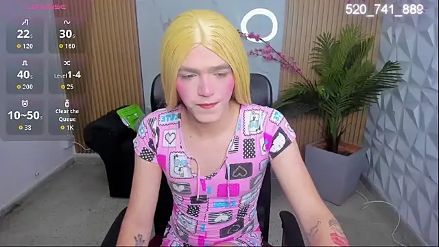 DylanRosse online show from November 15, 8:51 pm