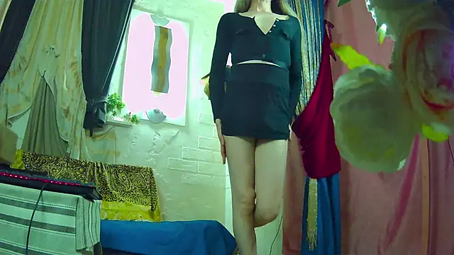 Mary Loon online show from February 22, 7:16 pm