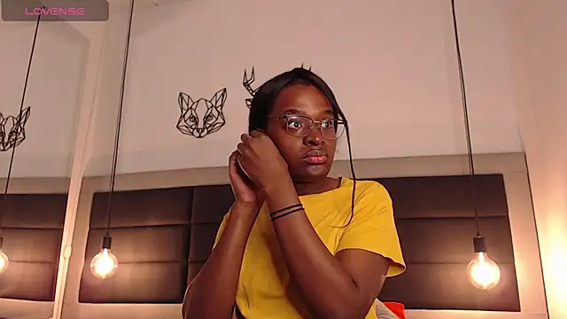 candy lovee69 online show from April 21, 8:48 pm