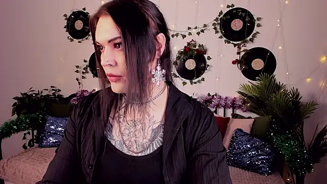 EvanEdie online show from December 30, 10:32 am