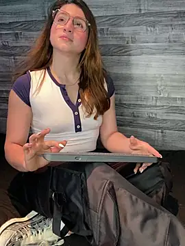 kamel-ayesha online show from January 6, 2:47 pm