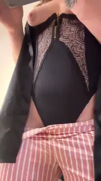 kamel-ayesha online show from March 12, 2:00 pm