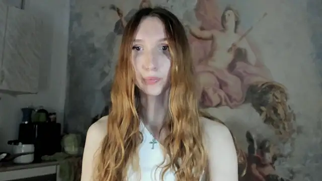 LisaIcon online show from May 7, 3:41 pm