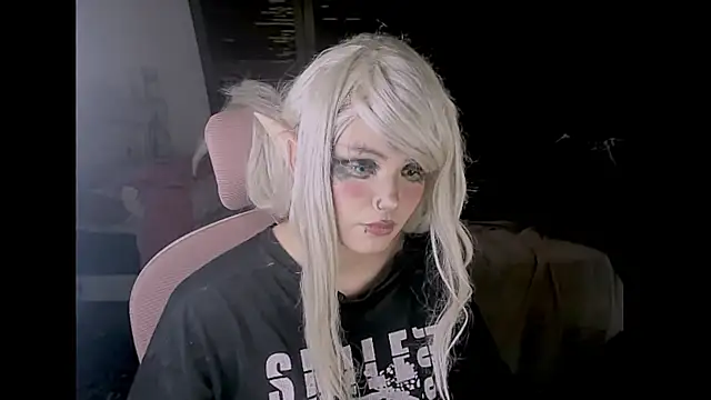 madokapruriens online show from September 17, 5:01 am