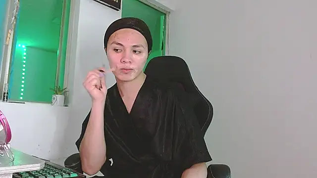 giuliana andrade online show from March 17, 11:50 pm