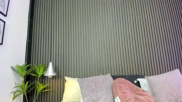 sammybrunette1 online show from September 15, 8:36 pm