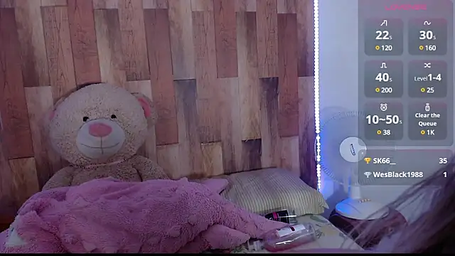 Raven Whisper online show from January 18, 11:00 pm