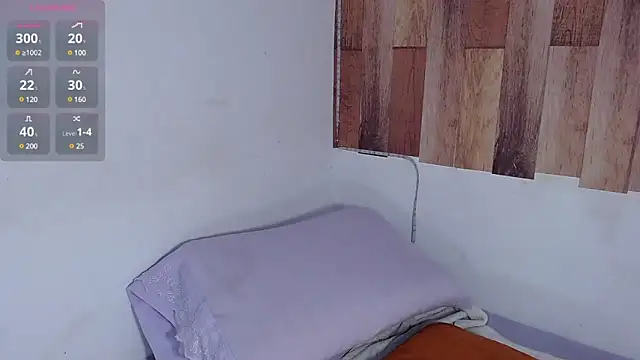 Raven Whisper online show from January 31, 6:47 pm