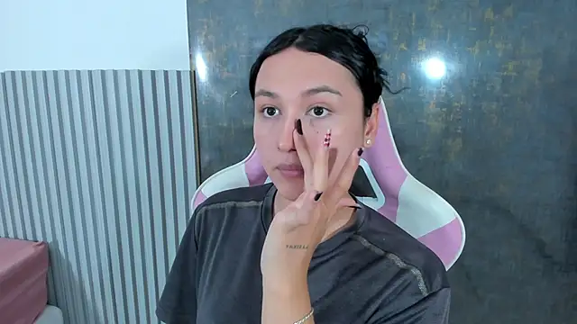 lana boomer online show from December 2, 8:34 pm