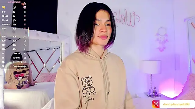 sweet dannyfem online show from January 31, 4:47 am