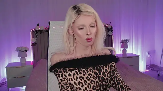 PamelamyDreamys online show from April 22, 8:38 pm