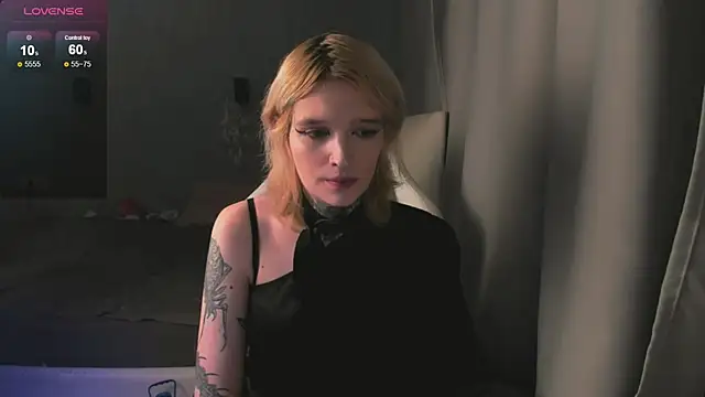 Simona Rain online show from December 5, 1:10 am