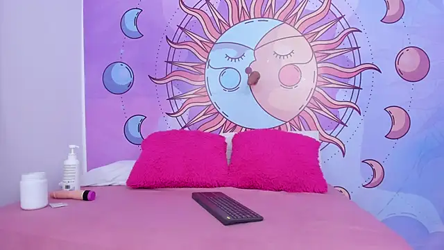 Mariana 16  online show from November 7, 7:47 pm