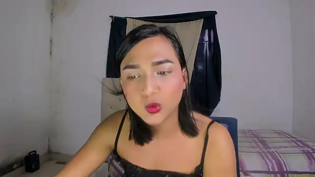 Snapshot of Miss_noah18 chatting on January 7, 9:04 pm Miss noah18 online show from January 7, 9:04 pm