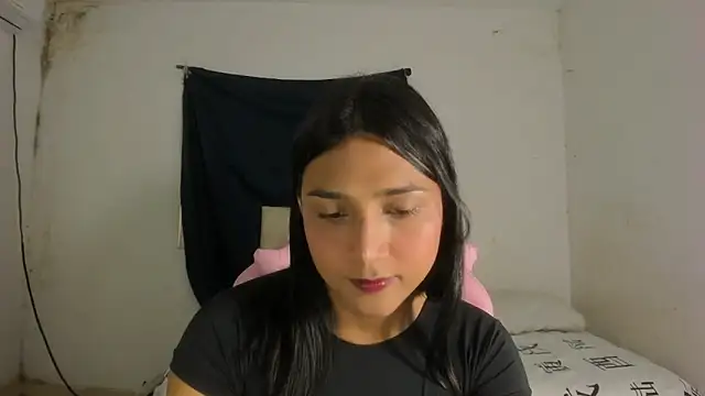 Snapshot of Miss_noah18 chatting on October 28, 9:34 pm Miss noah18 online show from October 28, 9:34 pm