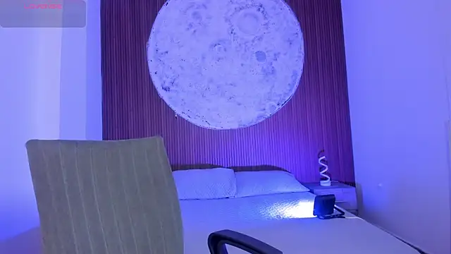 MattThompsonn online show from February 24, 9:19 pm