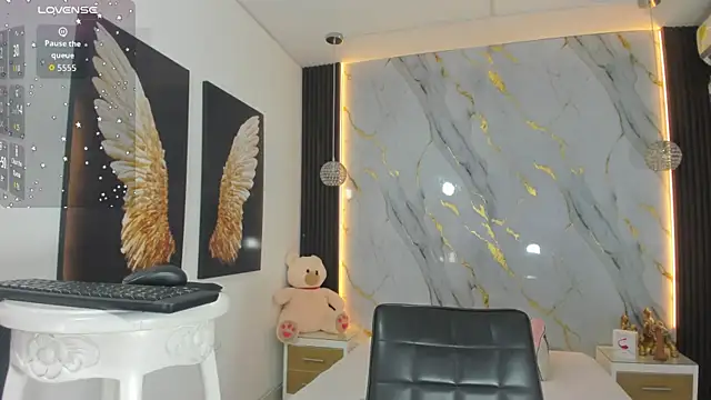 raven li online show from September 14, 9:52 pm