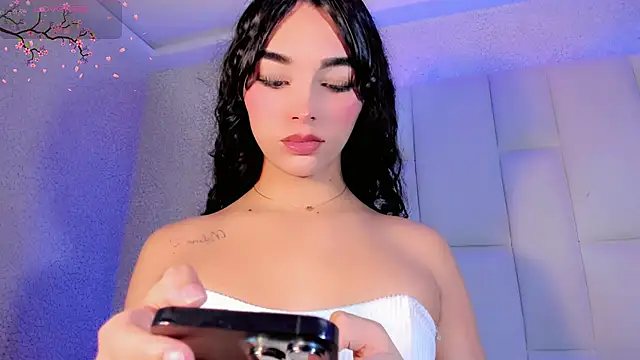 Angeles Busst online show from September 26, 9:01 pm