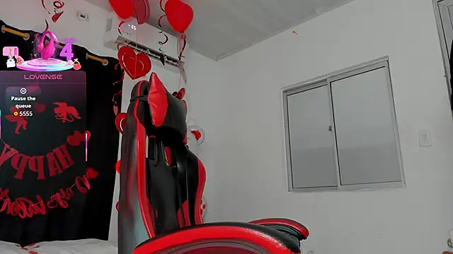 Nicol TransGirl online show from February 14, 4:20 am