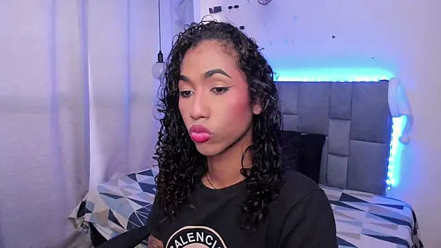 Alissemasiel online show from January 14, 9:46 pm