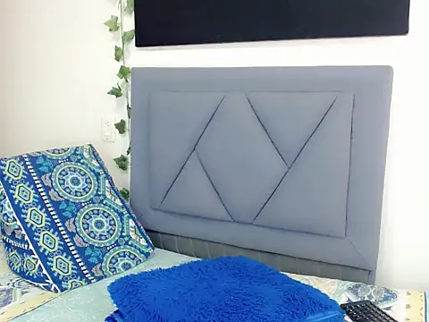 dominic 00 online show from October 5, 9:14 pm